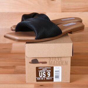 Steve Madden flat size 9 Women's sandals (black)